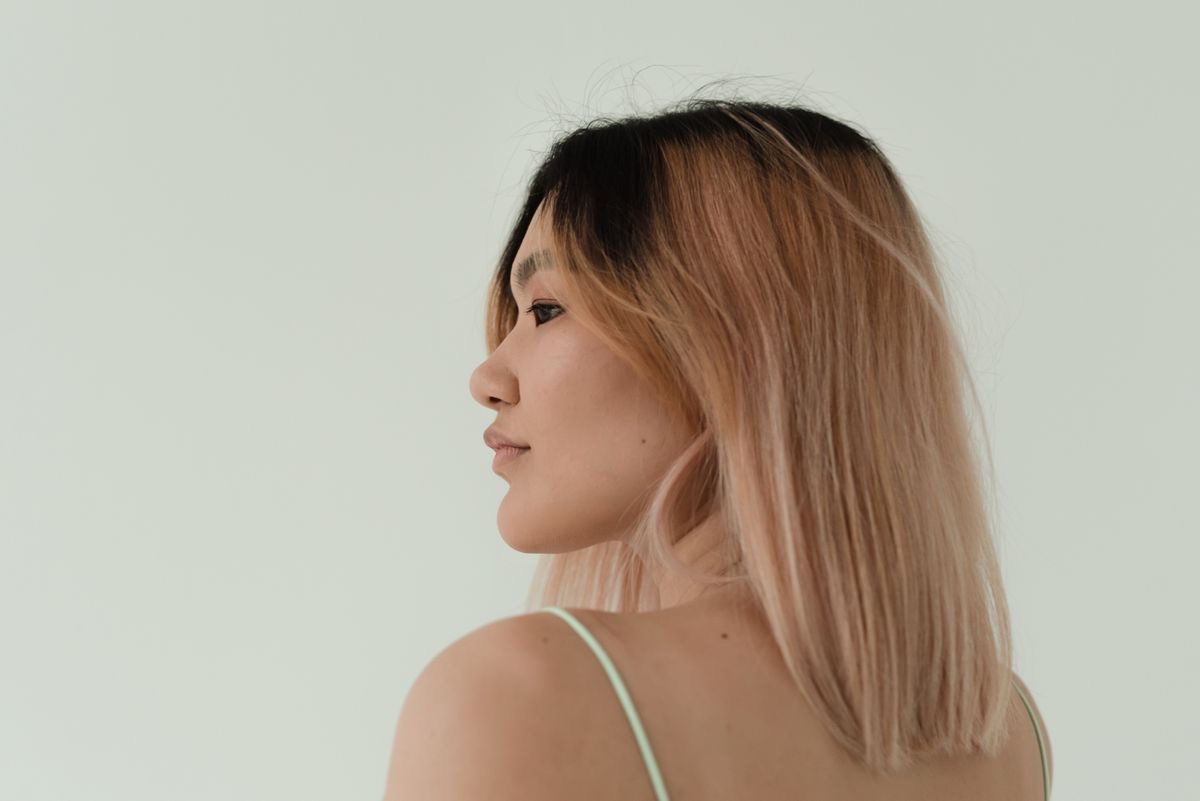 Bob con balayage rosado dorado